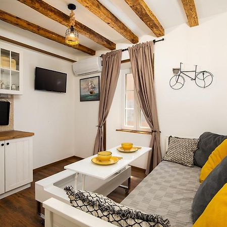 Apartament Domus Maximus Pula Zewnętrze zdjęcie