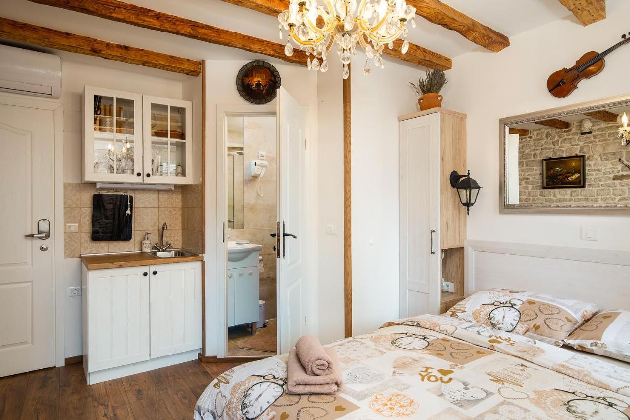Apartament Domus Maximus Pula Zewnętrze zdjęcie