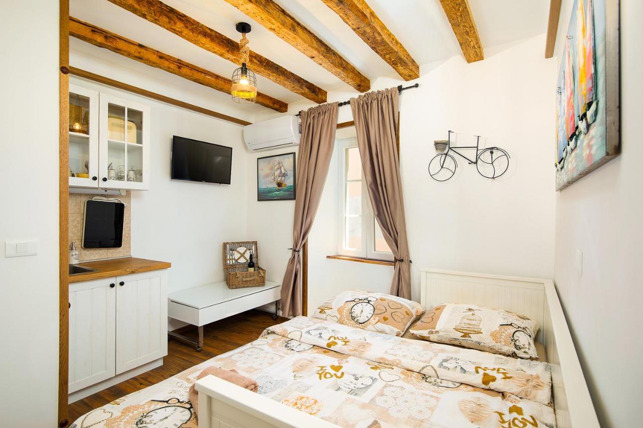 Apartament Domus Maximus Pula Zewnętrze zdjęcie